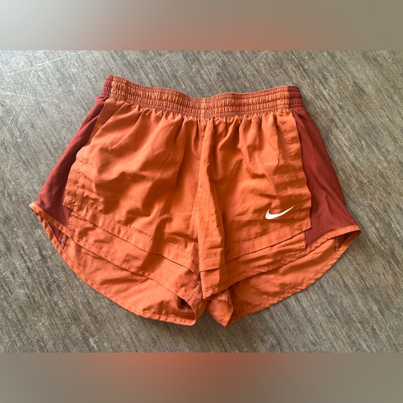 NIKE Running shorts, Women’s Medium - Picture 1 of 2